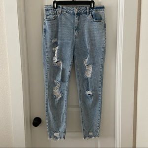 Tinseltown High Rise Mom Jeans